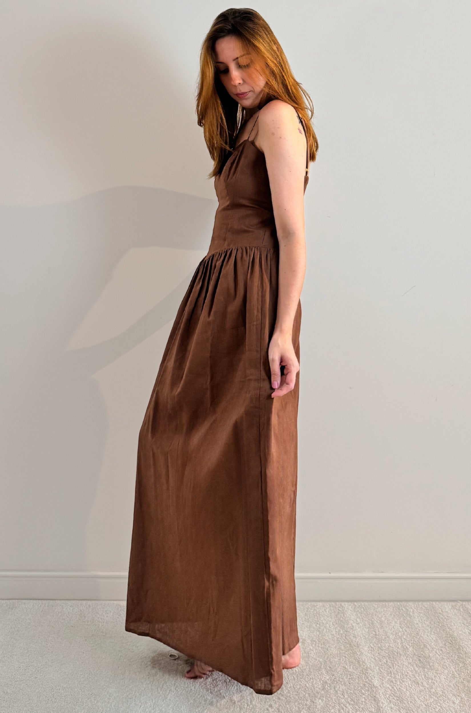 Vestido Longo em Linho Feminino Marrom