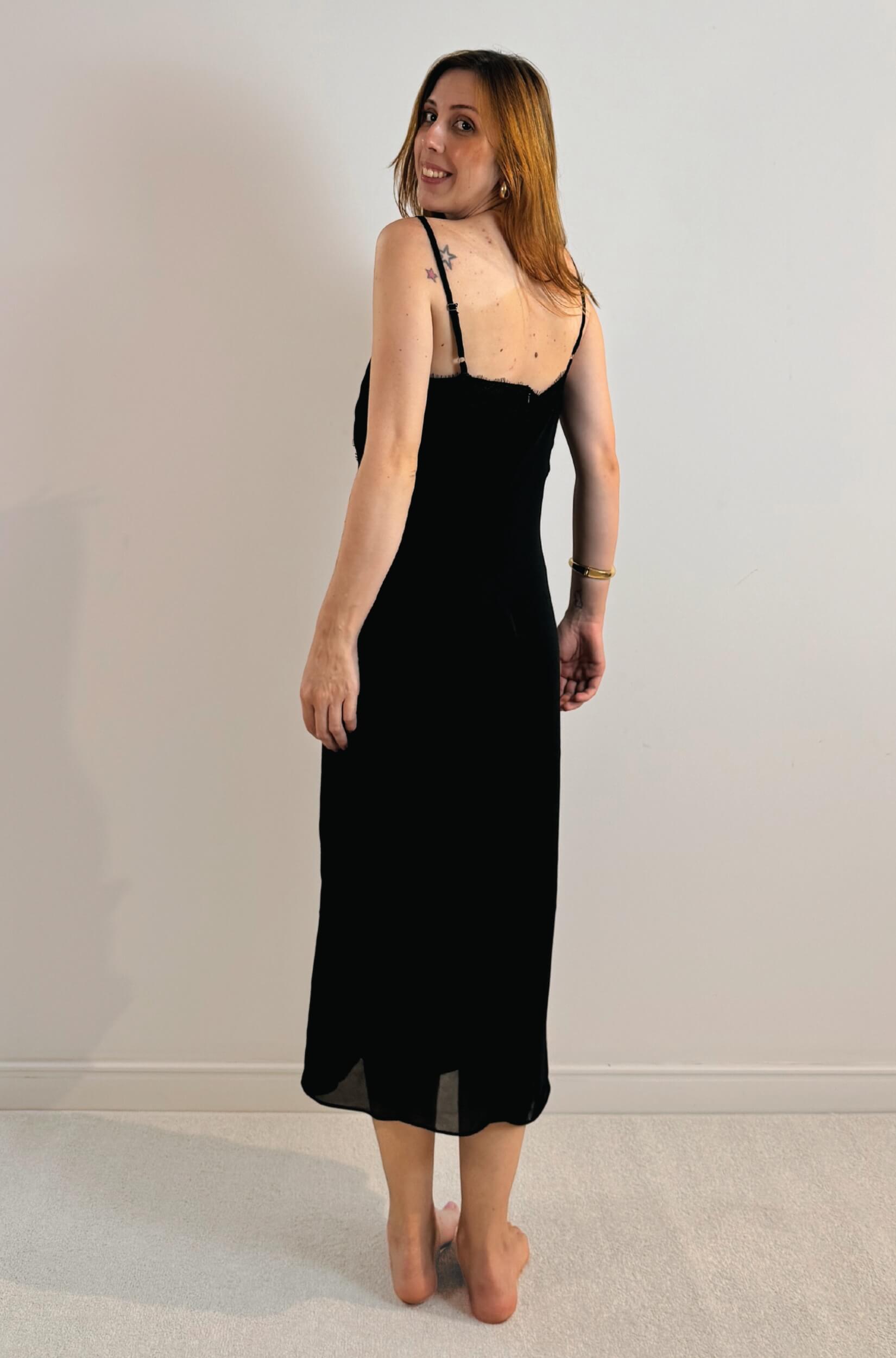 Vestido Midi Feminino Preto com Alças Finas