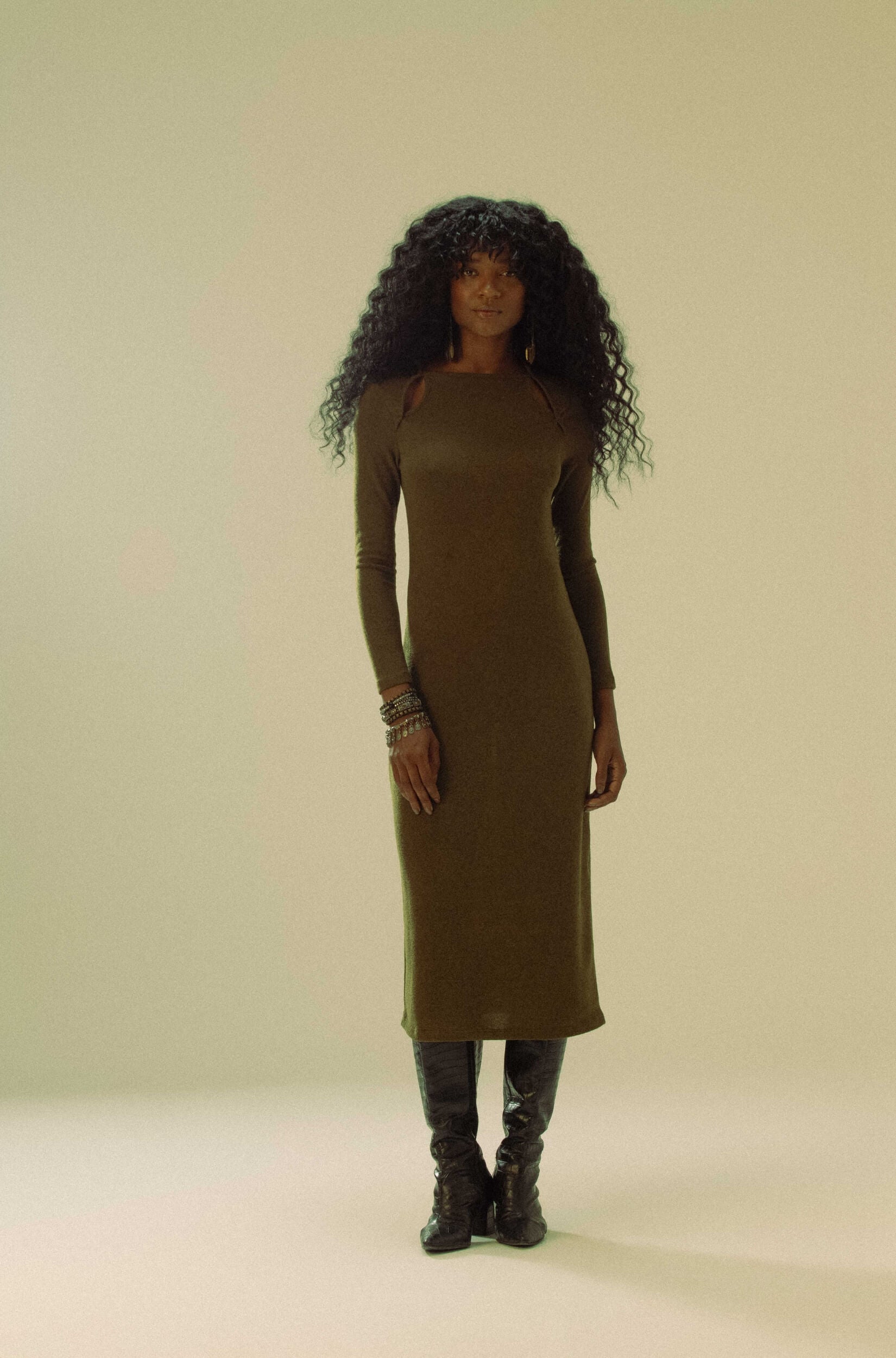 Vestido Midi Feminino Verde Musgo Cut Out
