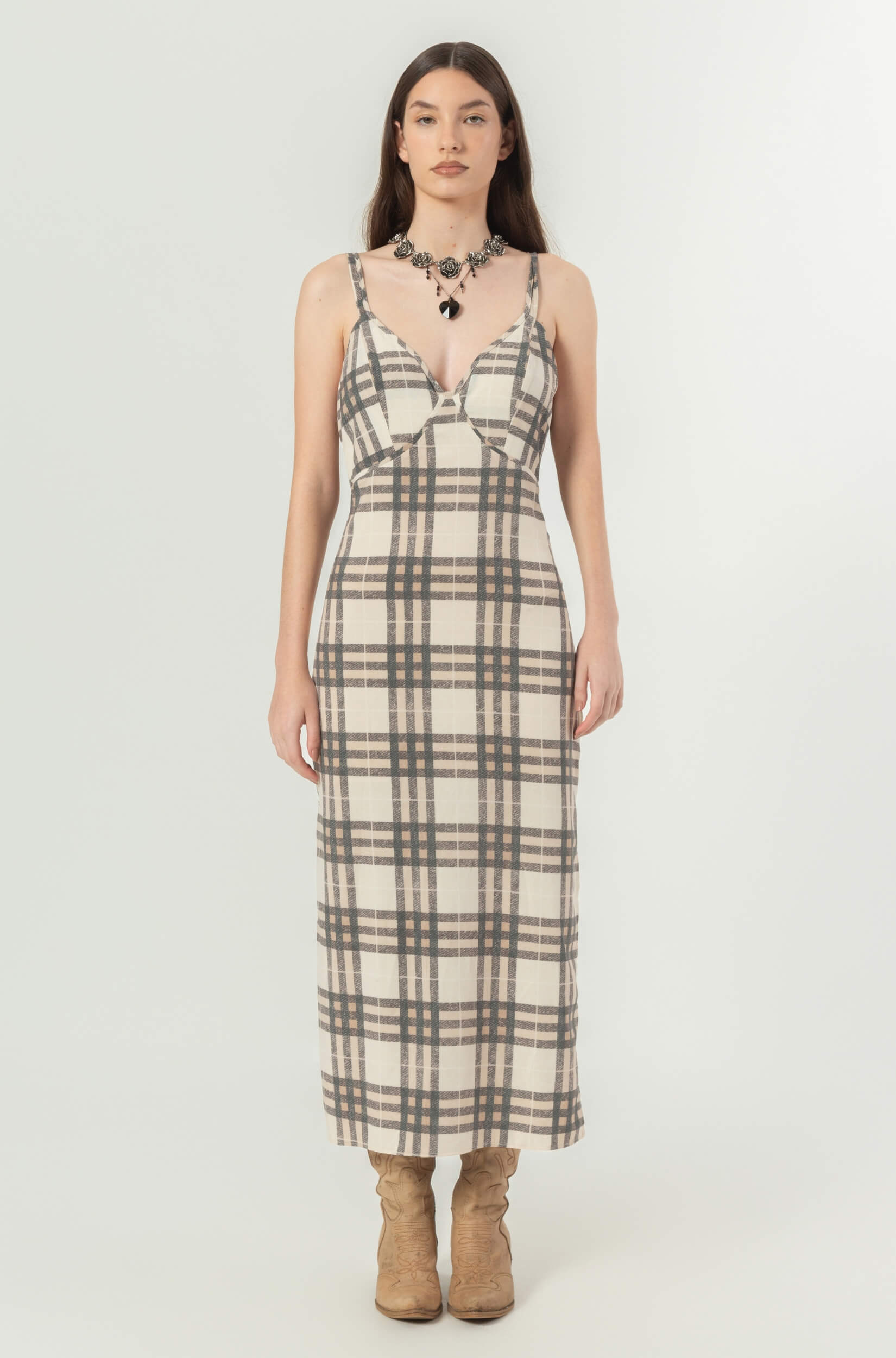 Vestido Midi Feminino em Xadrez Clássico